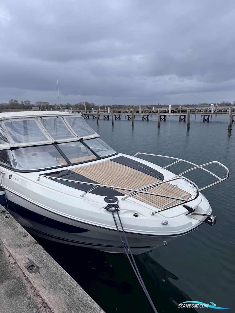 Jeanneau 7.5 DC CAP CAMARAT SERIE 2 – 2021