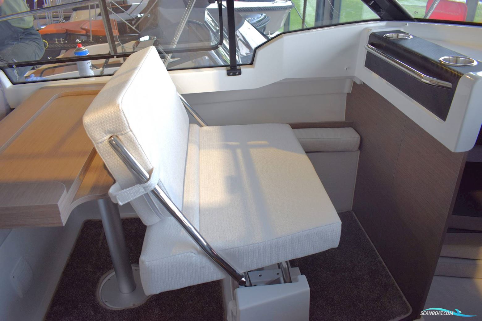 Jeanneau 795 Serie 2 - 225 HK Yamaha/Udstyr