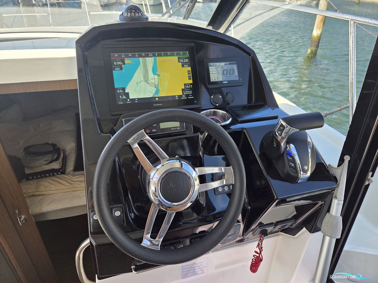 Jeanneau 895 Merry Fisher Coupe'