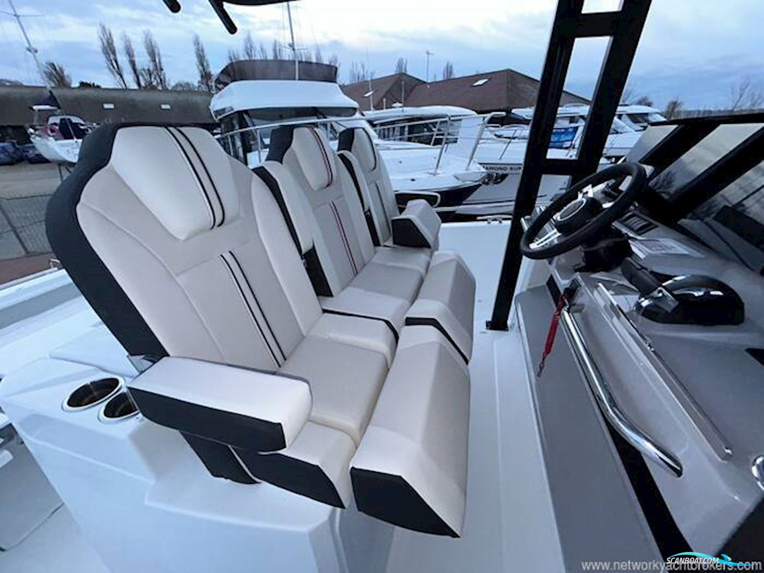 Jeanneau Cap Camarat 10.5 CC