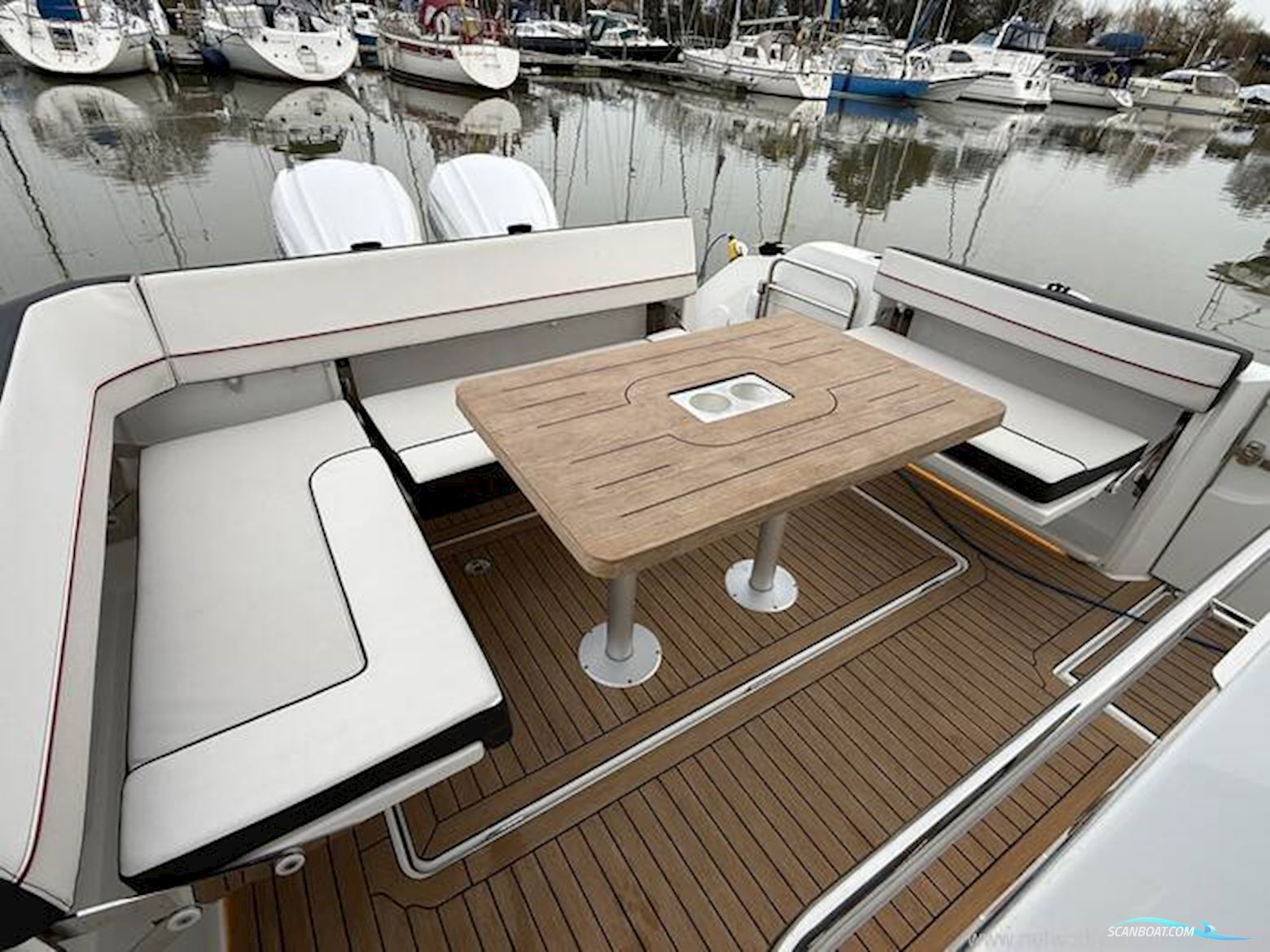 Jeanneau Cap Camarat 10.5 CC