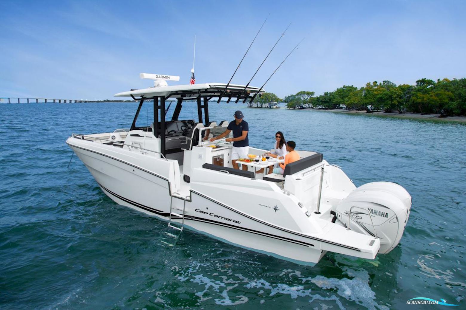 Jeanneau Cap Camarat 10.5 Center Console