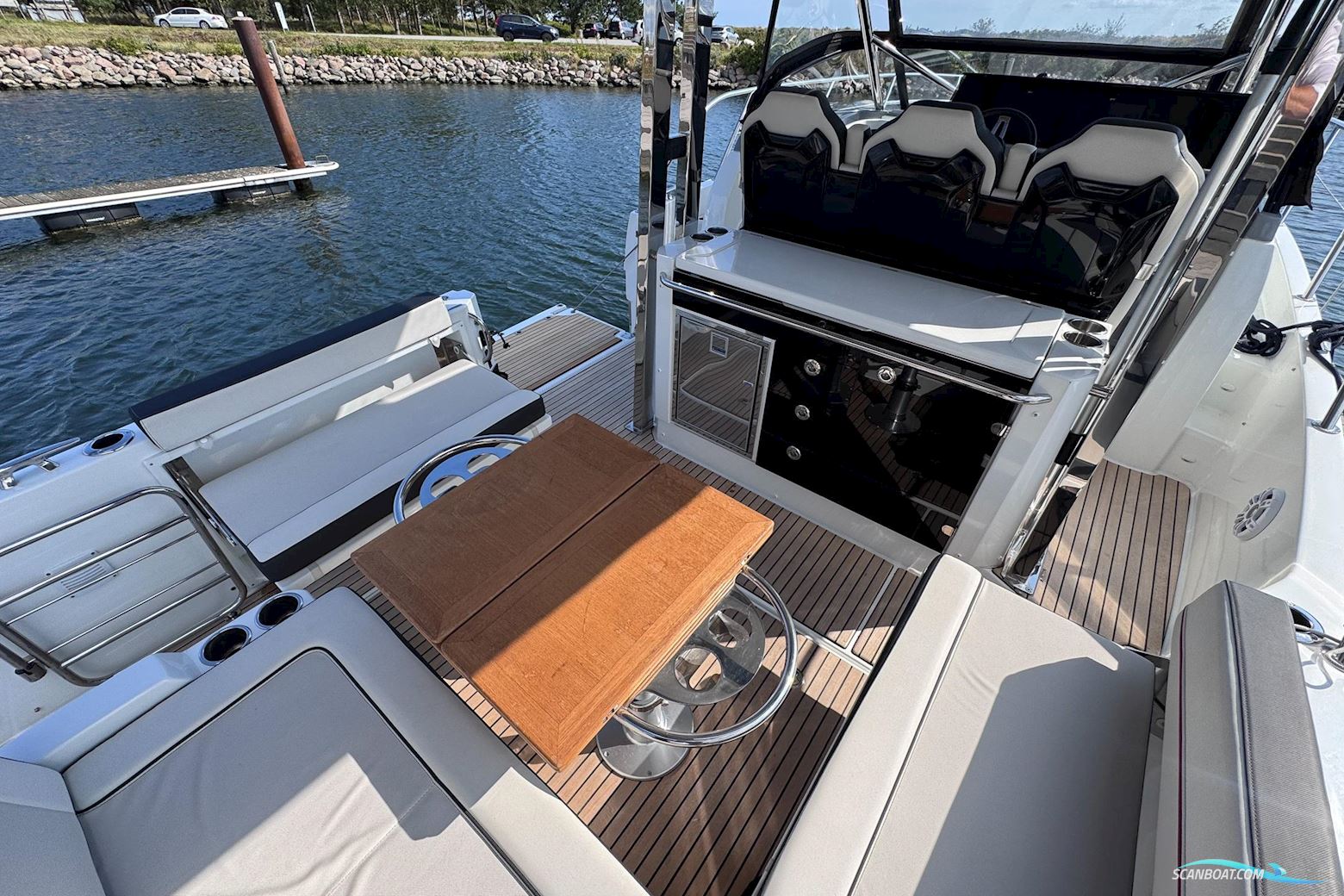 Jeanneau Cap Camarat 10.5 WA Serie 2