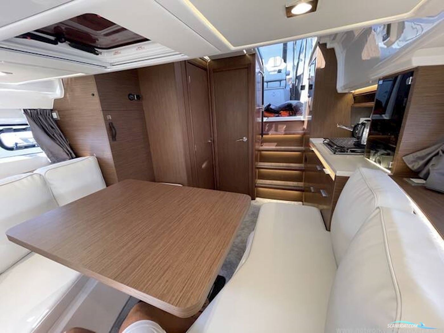 Jeanneau Cap Camarat 10.5WA S2