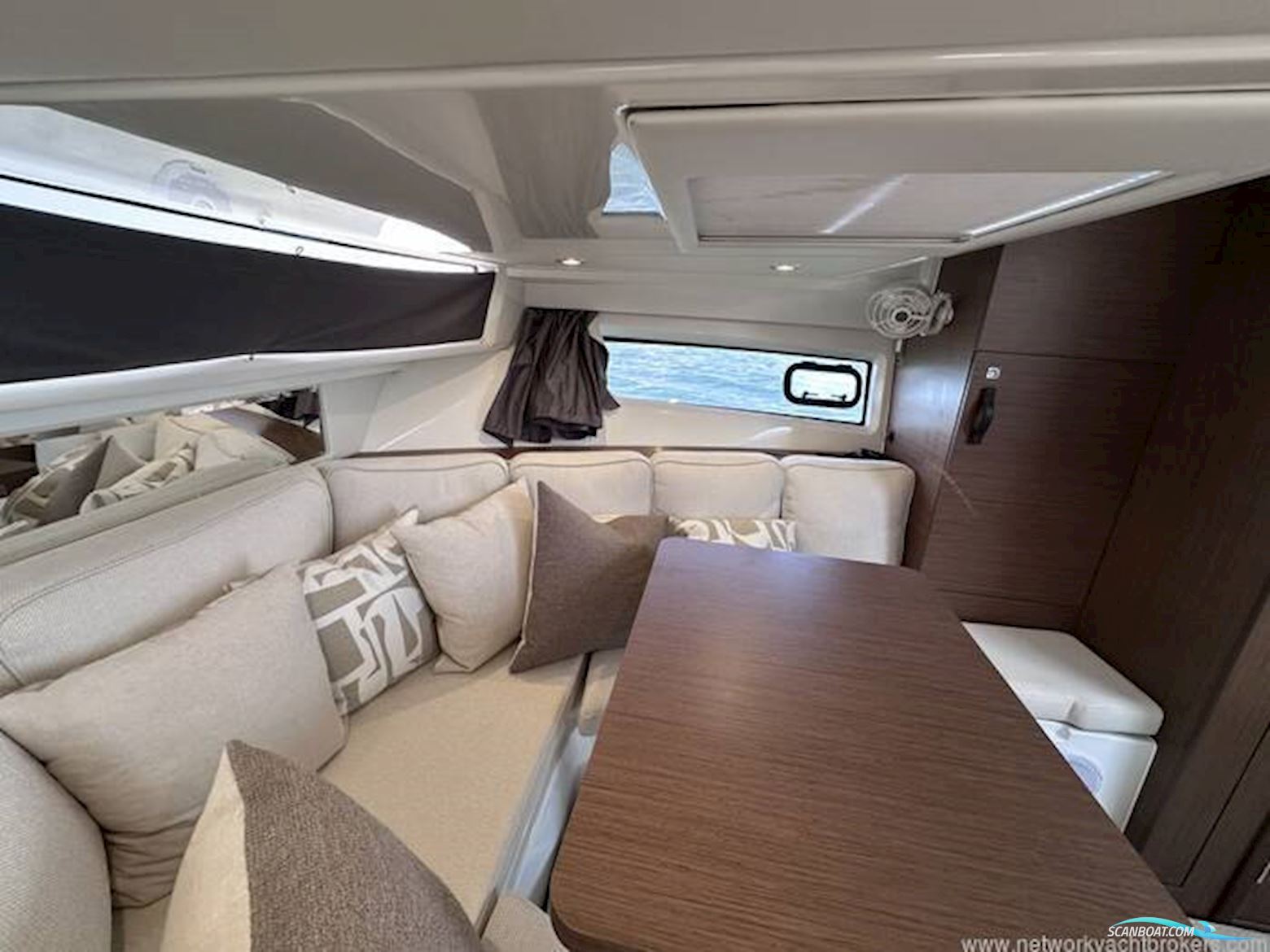 Jeanneau Cap Camarat 10.5WA S2