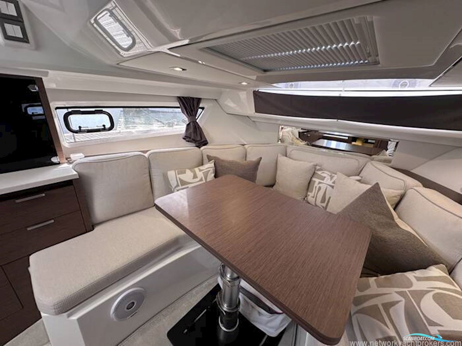 Jeanneau Cap Camarat 10.5WA S2