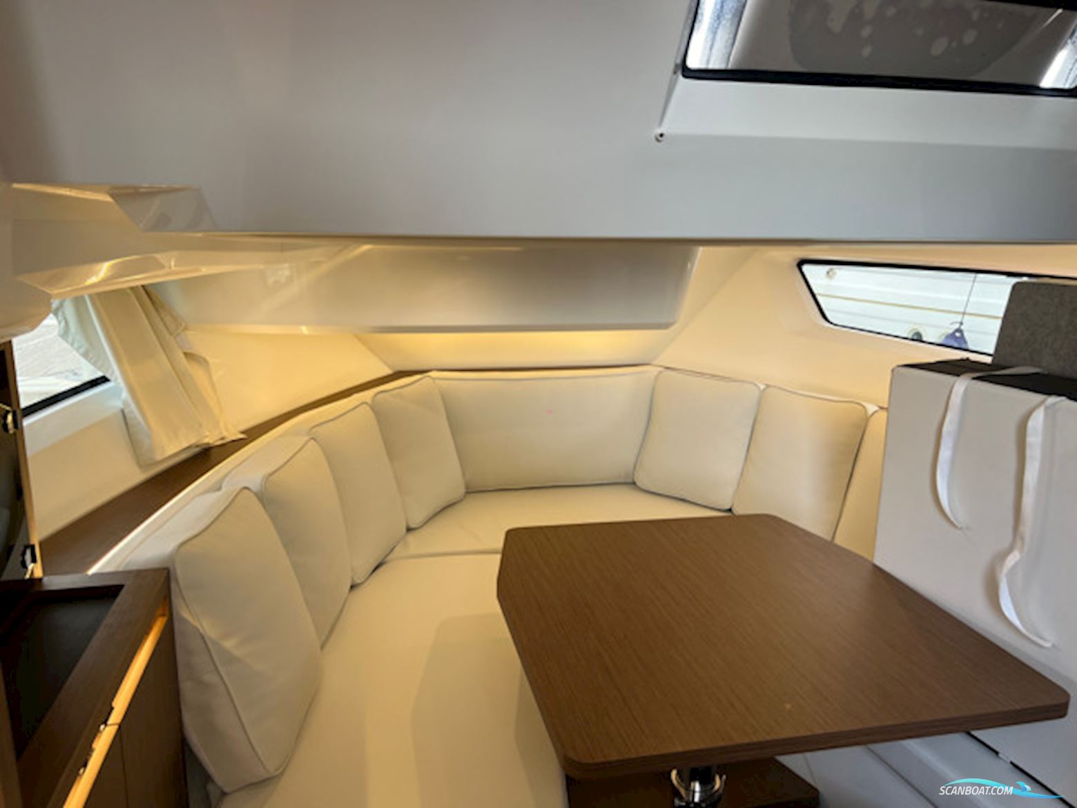 Jeanneau Cap Camarat 12.5WA-NEW VERSION