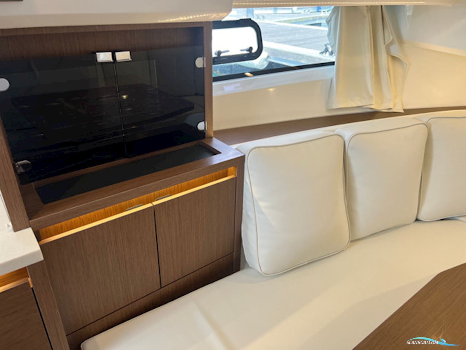 Jeanneau Cap Camarat 12.5WA-New Version