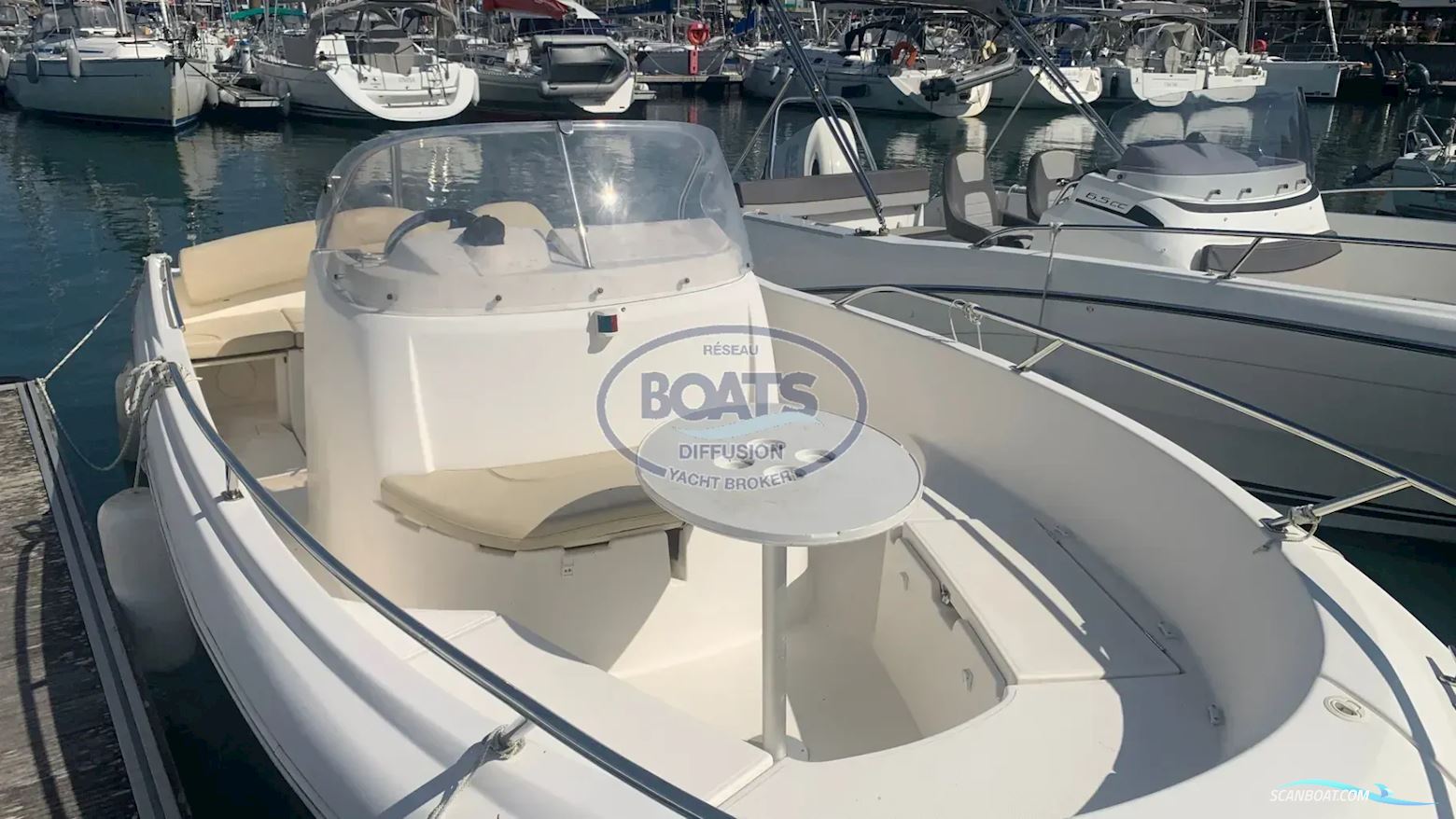 Jeanneau Cap Camarat 635 CC Style