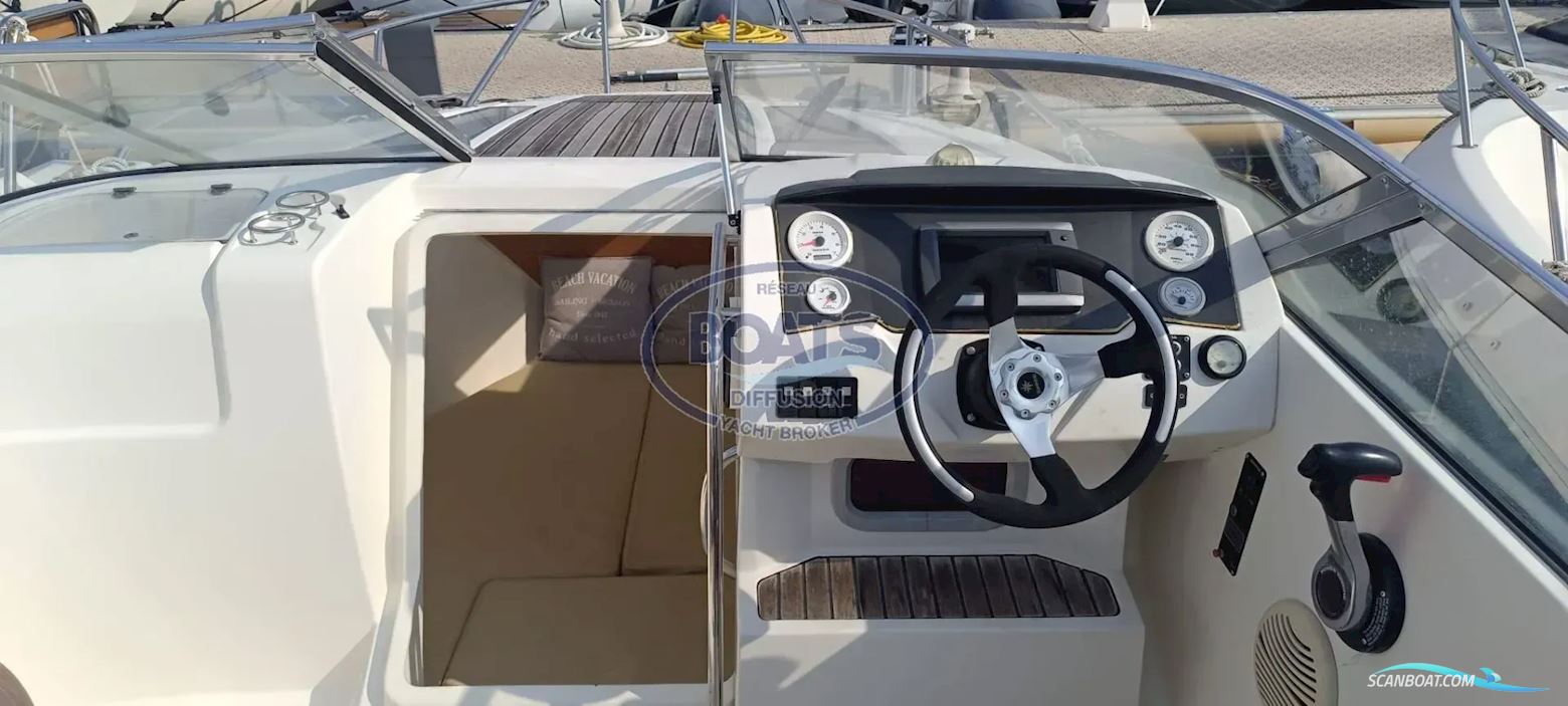 Jeanneau Cap Camarat 635