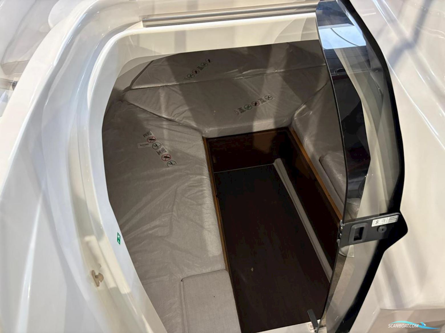 Jeanneau Cap Camarat 6.5 Walk around