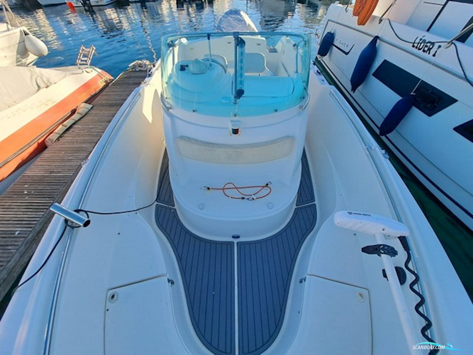 Jeanneau Cap Camarat 715