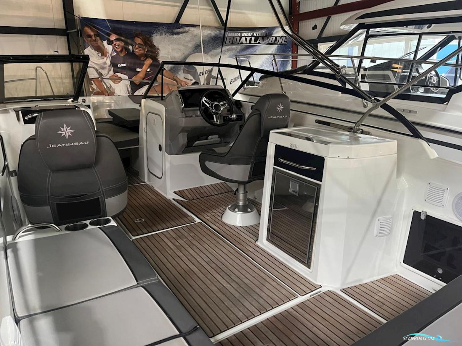 Jeanneau Cap Camarat 7.5 bowrider