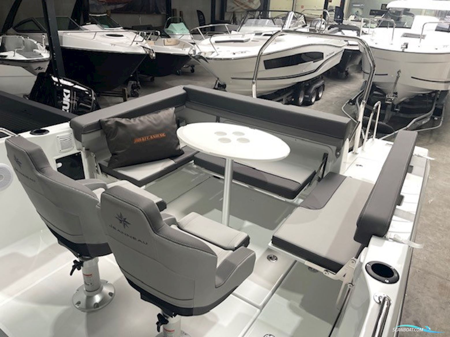 Jeanneau Cap Camarat 7.5 CC Serie 3