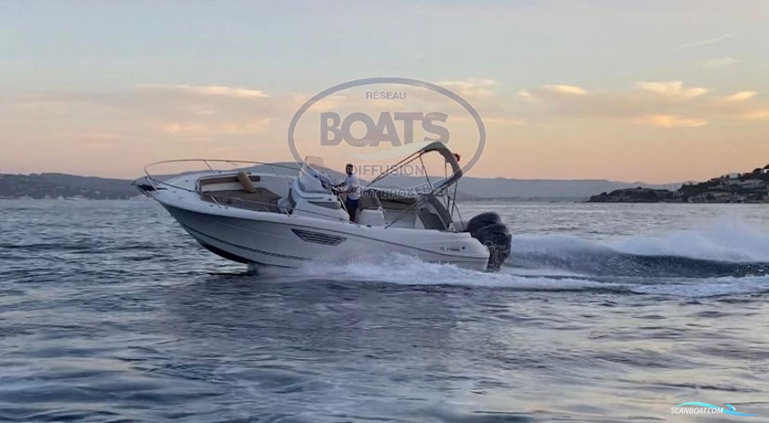 Jeanneau Cap Camarat 8.5 CC