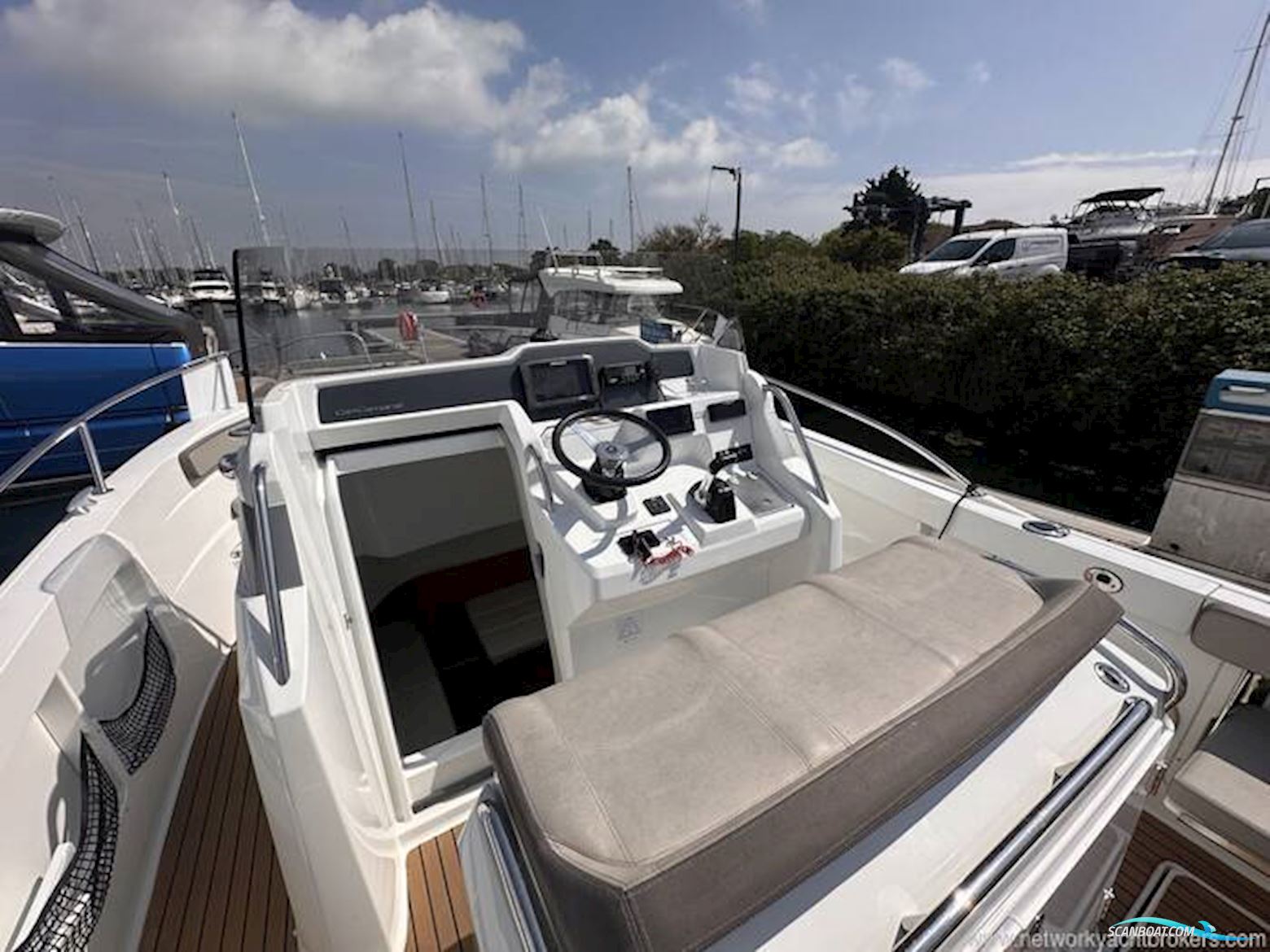 Jeanneau Cap Camarat 8.5 CC
