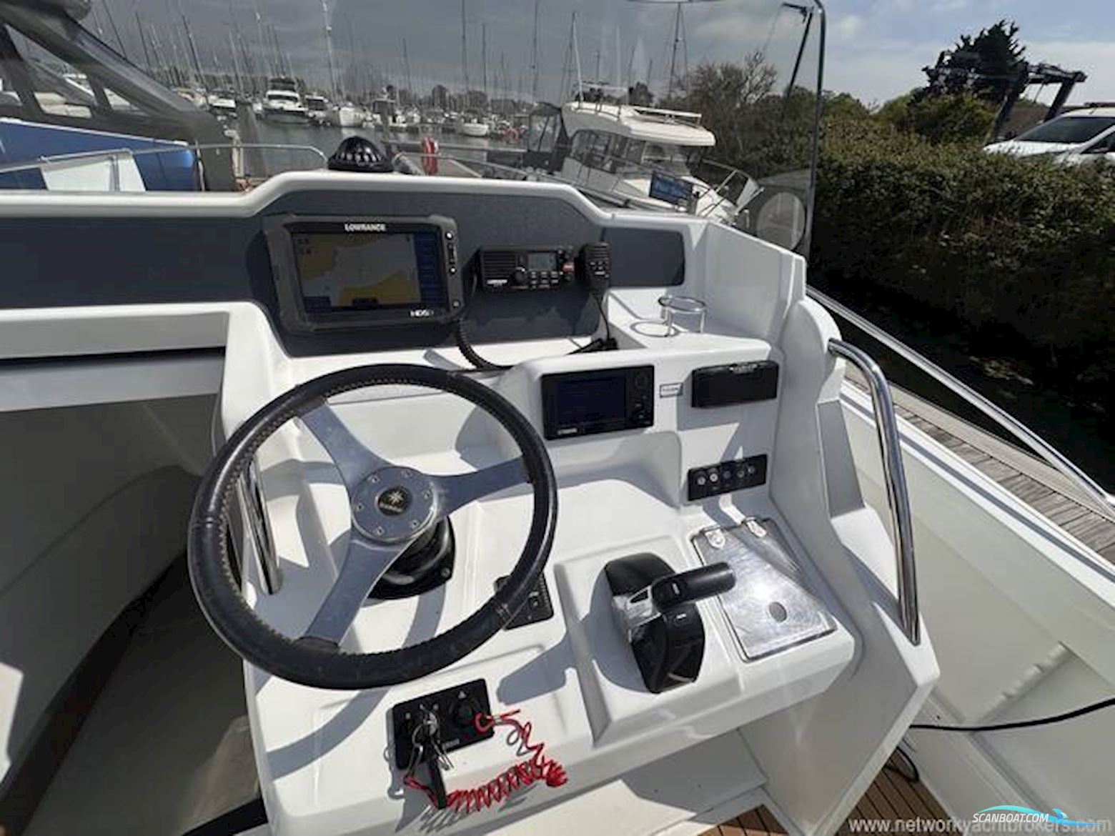 Jeanneau Cap Camarat 8.5 CC