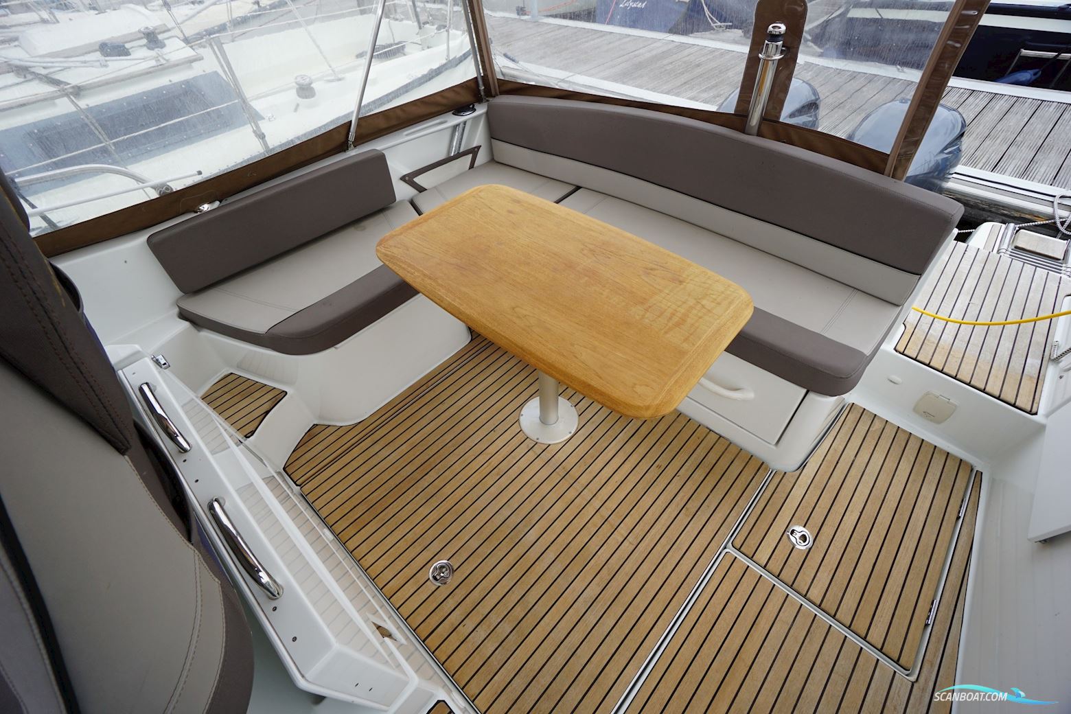 Jeanneau Cap Camarat 8.5 WA