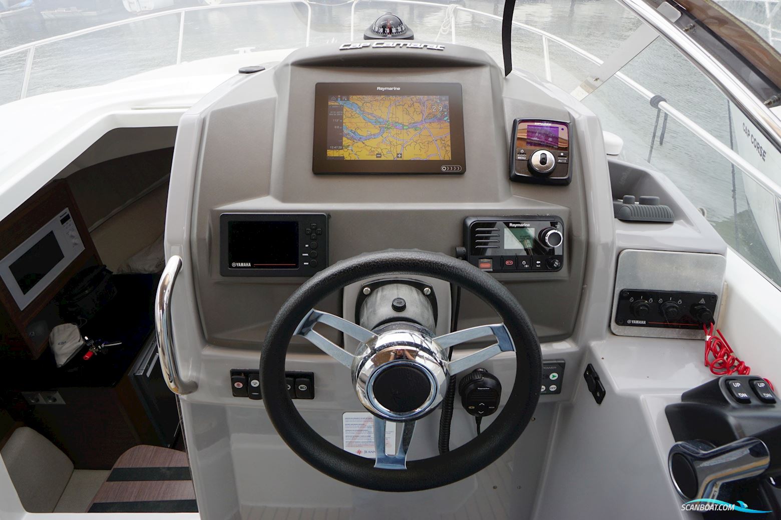 Jeanneau Cap Camarat 8.5 WA