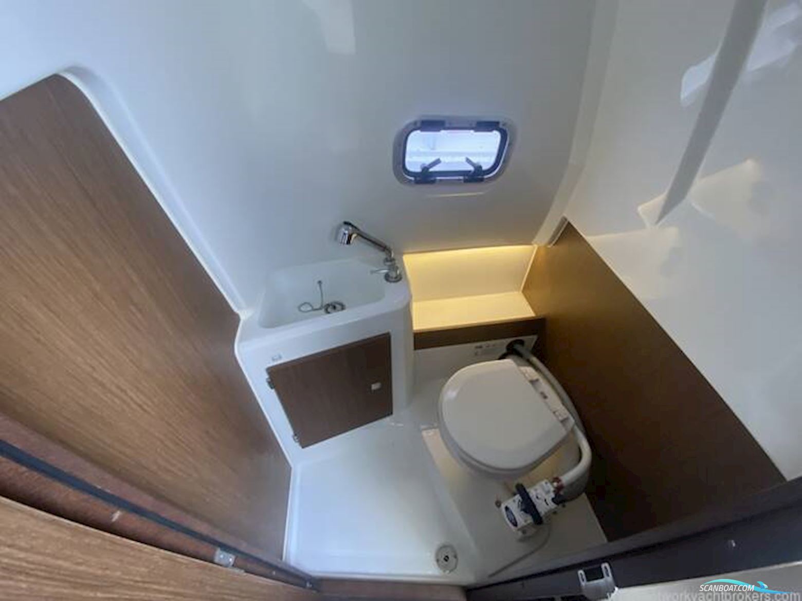 Jeanneau Cap Camarat 9.0 CC