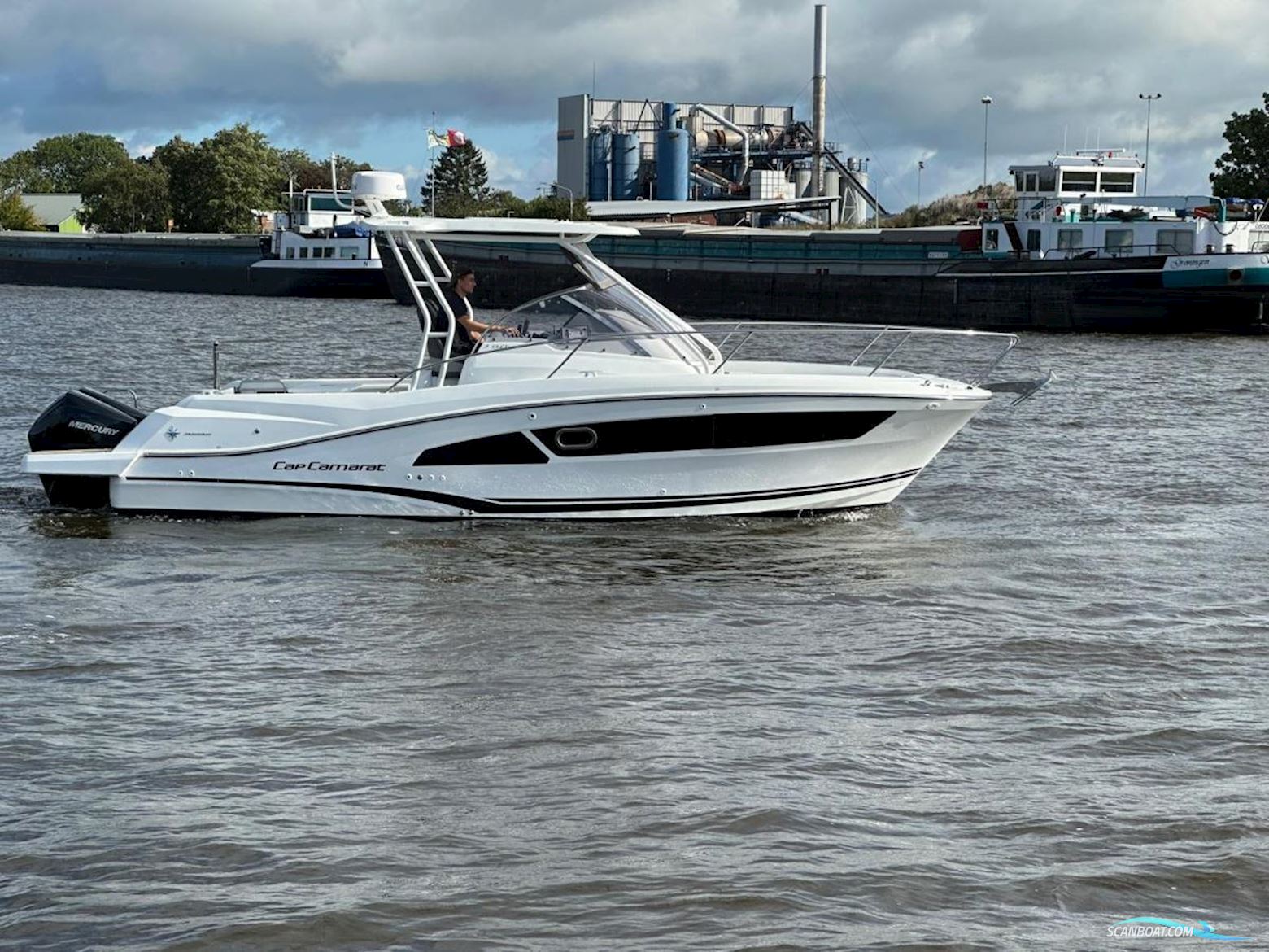 Jeanneau Cap Camarat 9.0 Walk Around With Hard-Top And Airconditioning