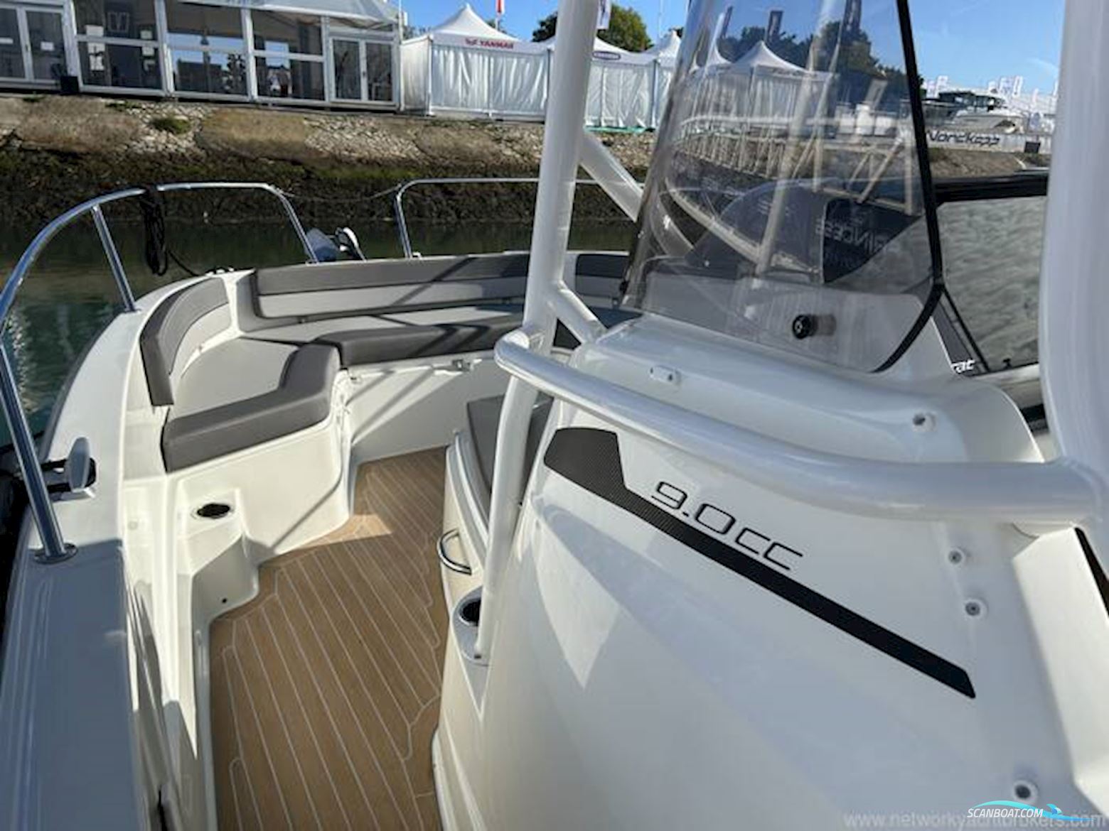 Jeanneau Cap Camarat 9.0CC