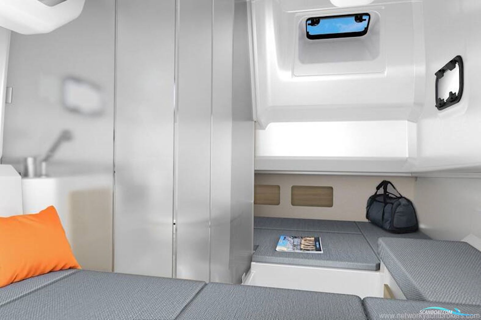 Jeanneau Cap Camarat 9.0CC Series 2