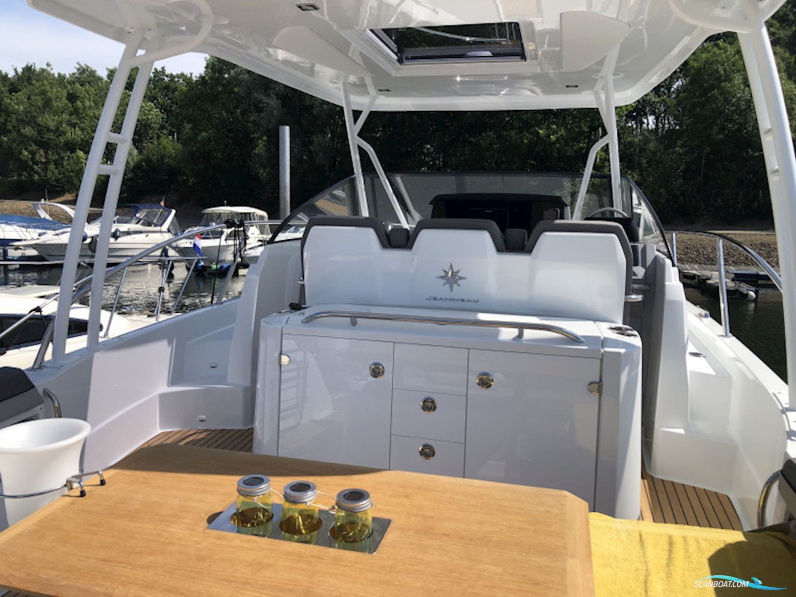 Jeanneau Cap Camerat 10.5 WA