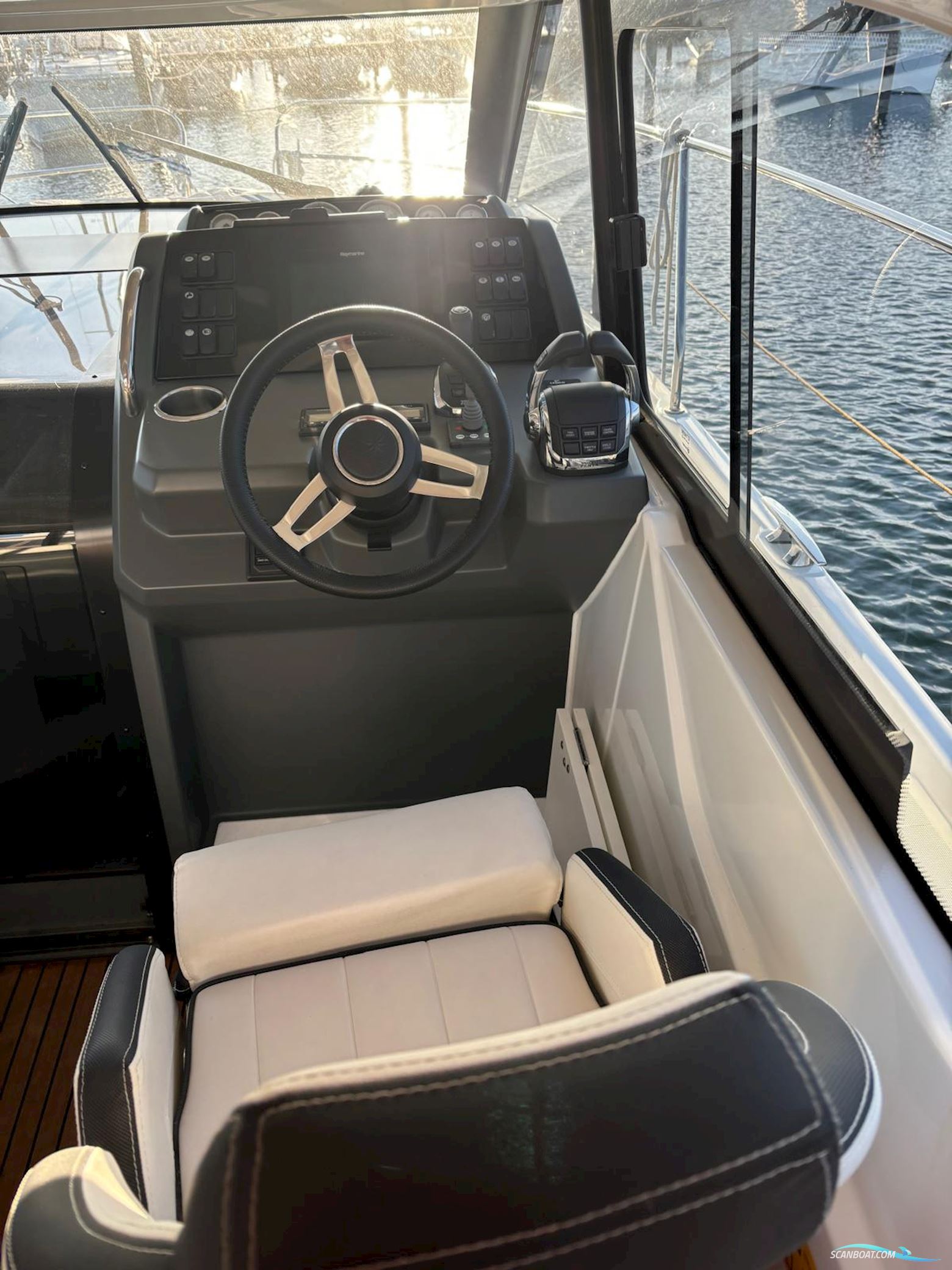 Jeanneau Leader 33