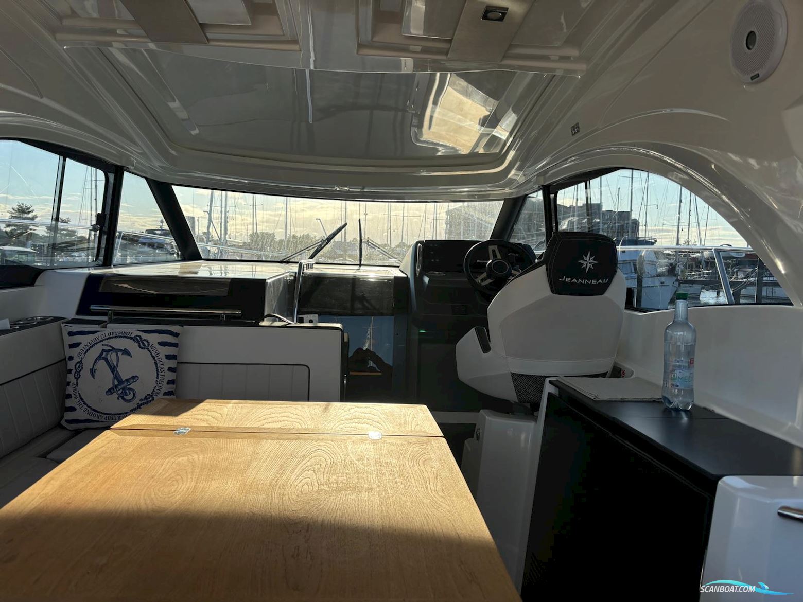 Jeanneau Leader 33