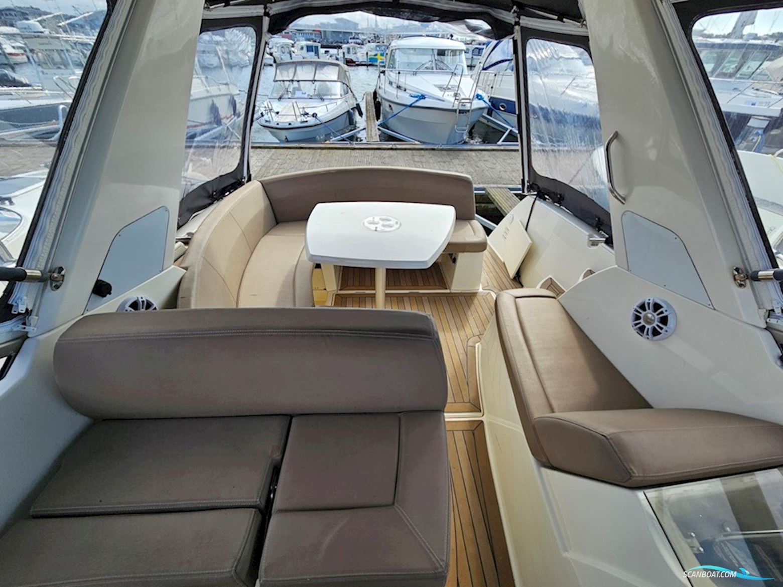 Jeanneau Leader 8
