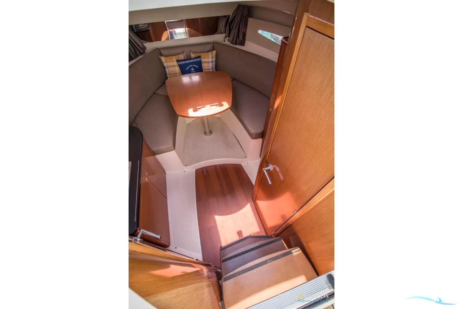 Jeanneau Leader 8