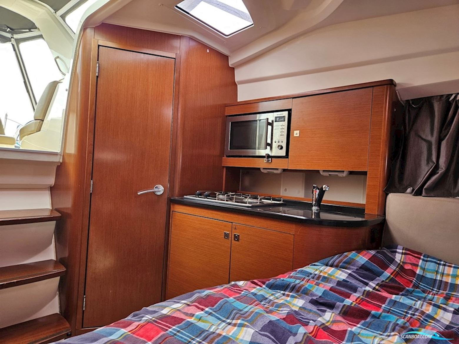 Jeanneau Leader 8