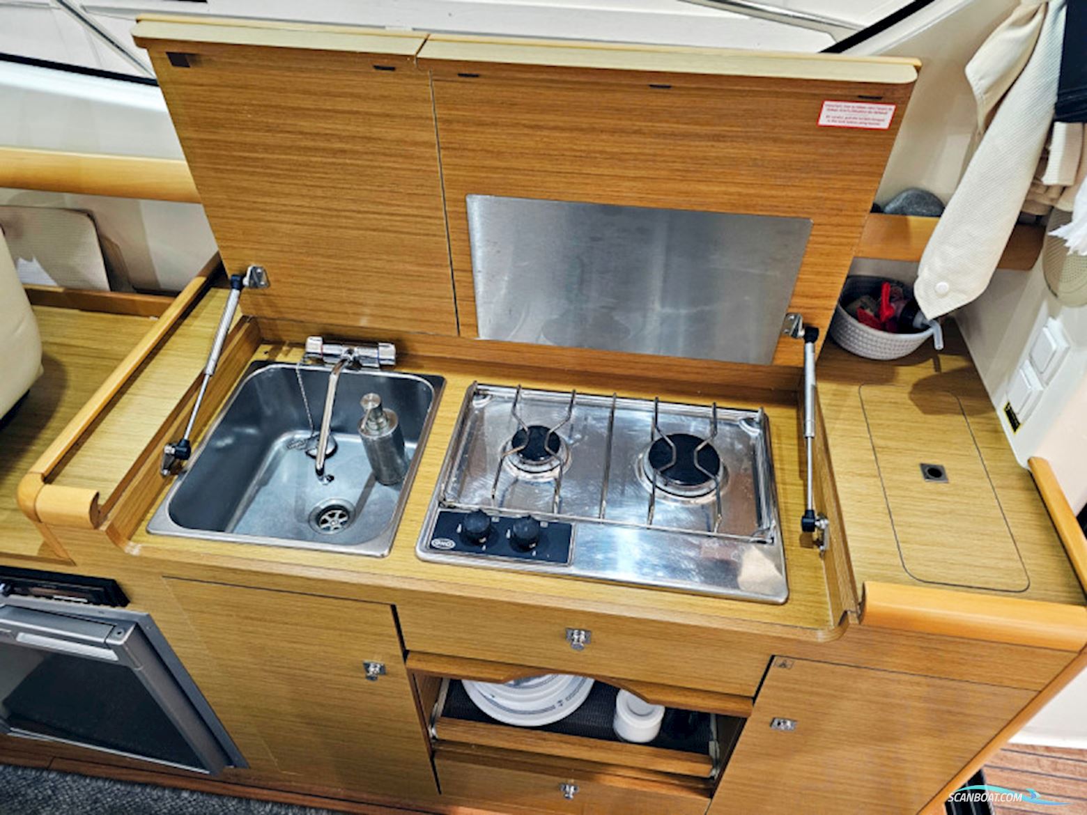 Jeanneau Merry Fisher 10 Fly