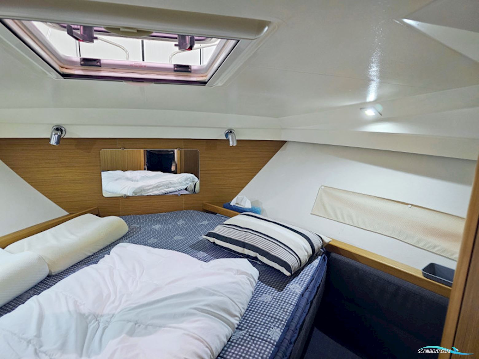 Jeanneau Merry Fisher 10 Fly