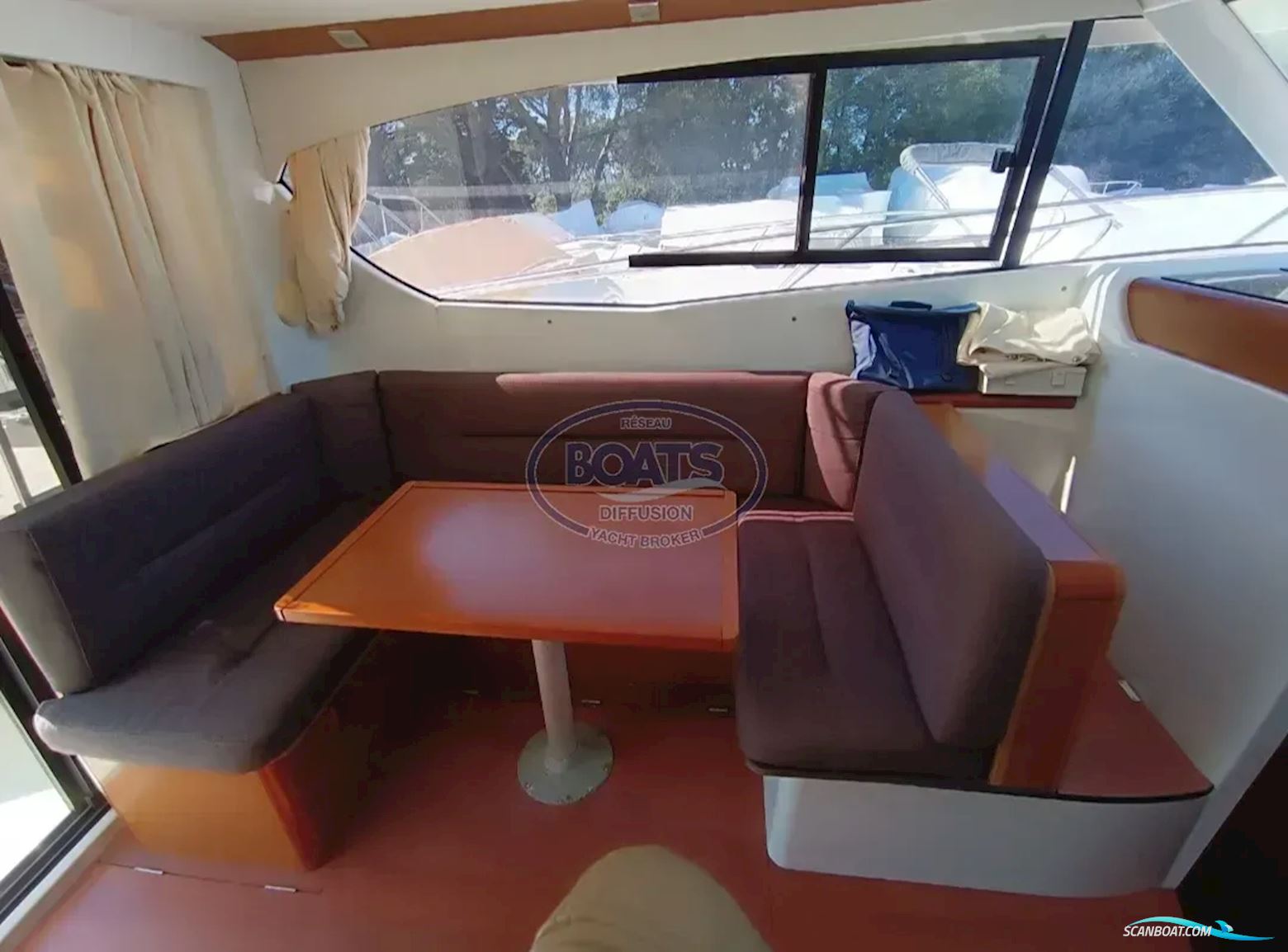 Jeanneau Merry Fisher 10