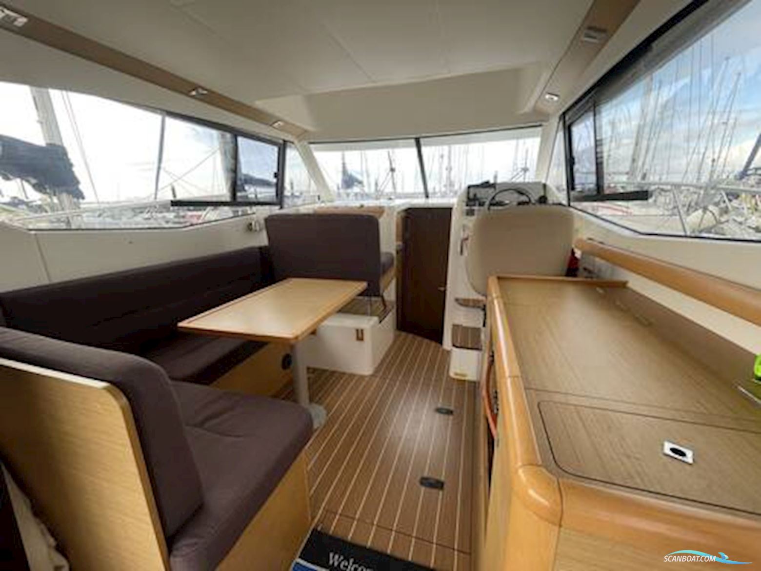 Jeanneau Merry Fisher 10