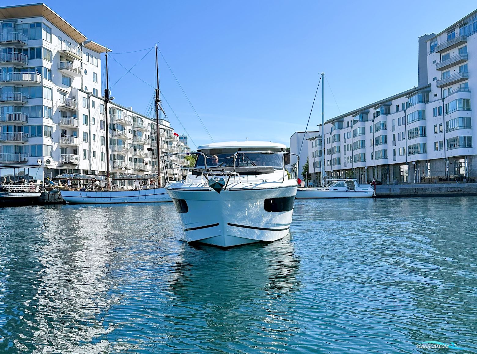 Jeanneau Merry Fisher 1095 Coupé