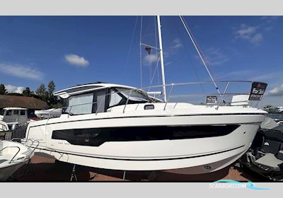 Jeanneau Merry Fisher 1095 Coupe Series 2 Motorboten 2027, met Yamaha F300Nsb motor, United Kingdom