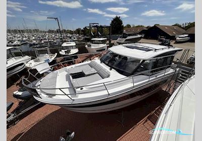Jeanneau Merry Fisher 1095 Coupe Series 2 Motorboten 2027, met Yamaha F300Nsb motor, United Kingdom
