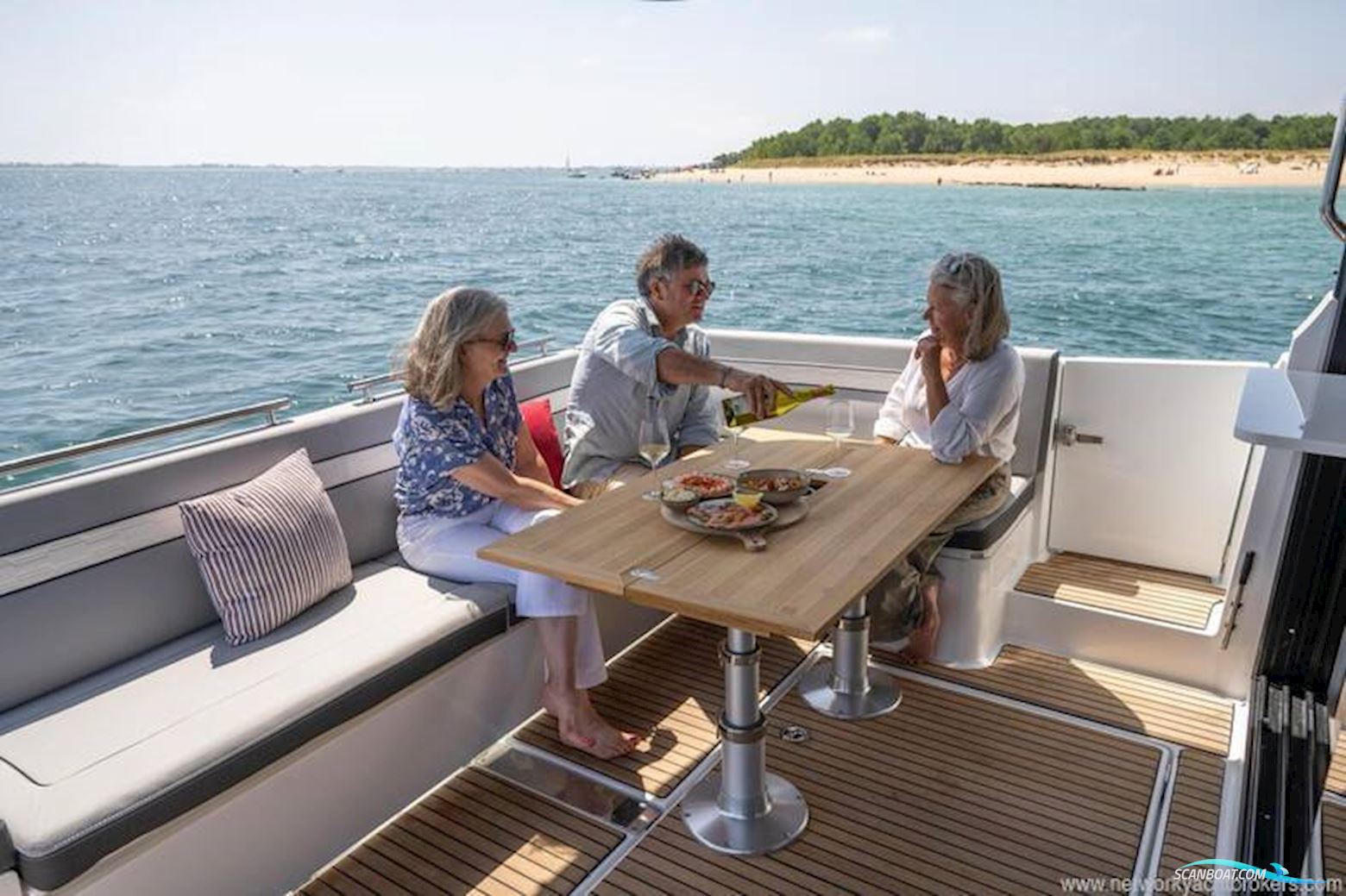 Jeanneau Merry Fisher 1295 Coupe