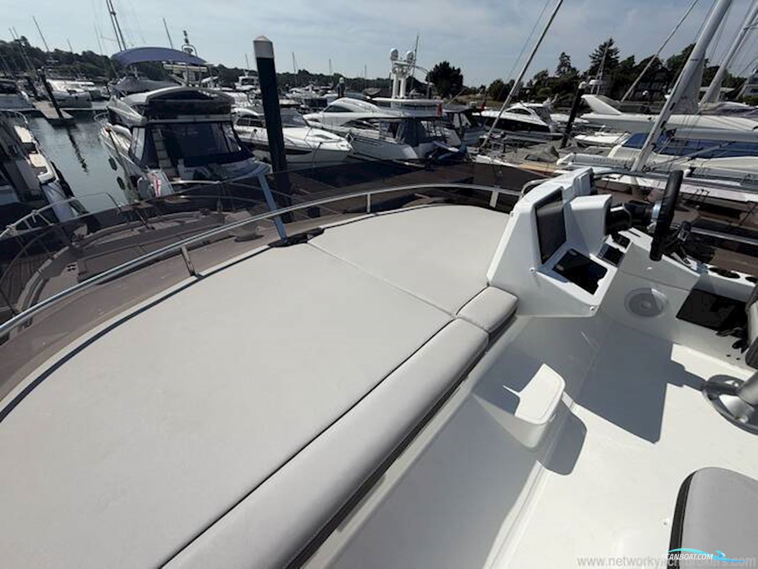 Jeanneau Merry Fisher 1295 Fly