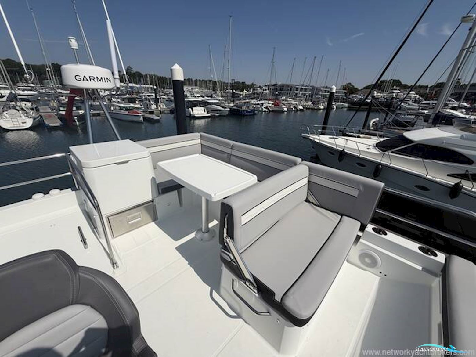 Jeanneau Merry Fisher 1295 Fly