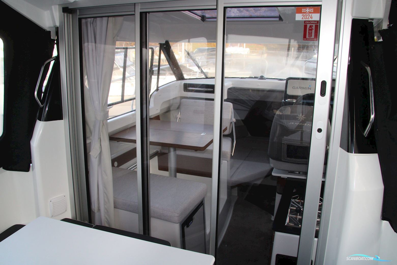 Jeanneau Merry Fisher 695 Cruiser