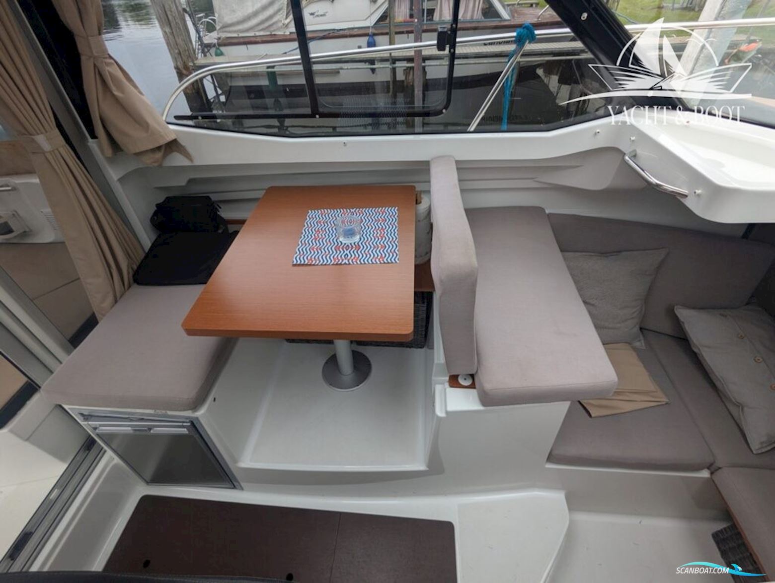 Jeanneau Merry Fisher 695 "Legend"