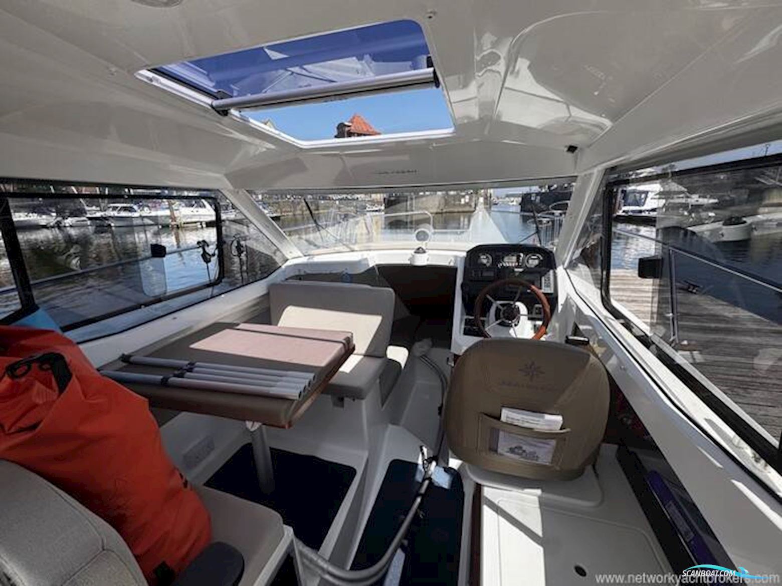Jeanneau Merry Fisher 695
