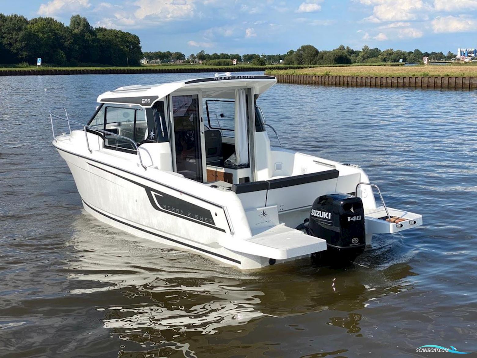 Jeanneau Merry Fisher 695 Serie 2. Dit Schip is Aanwezig op de Suzuki Stand Van Hiswa te Water 2026.