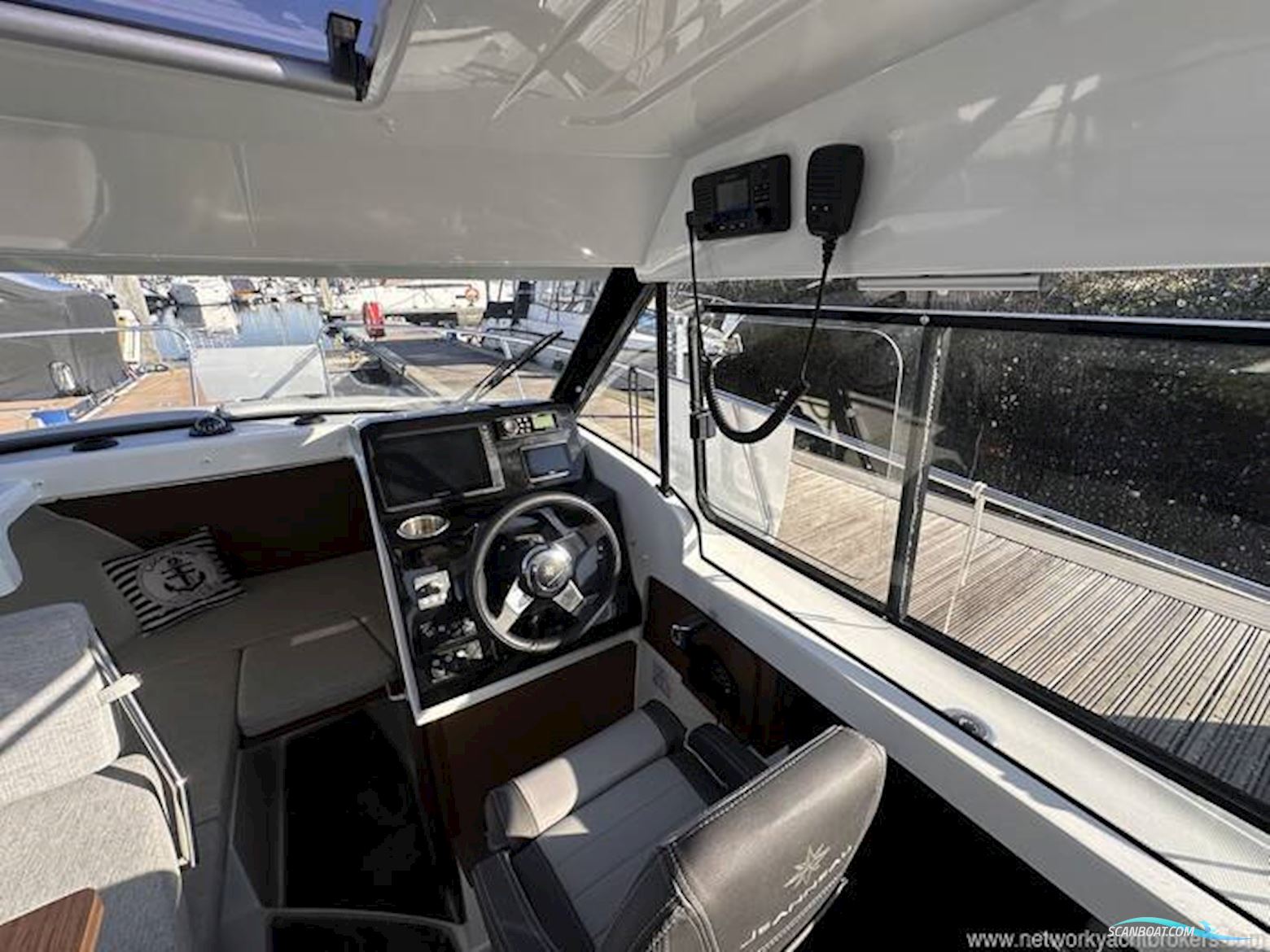 Jeanneau Merry Fisher 695 Series 2