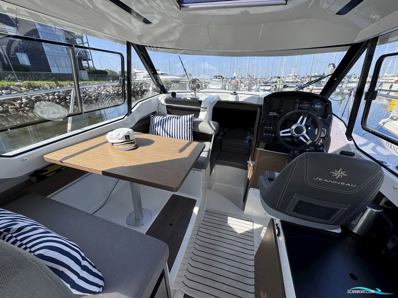 Jeanneau Merry Fisher 795 - 200 HK Yamaha/Udstyr