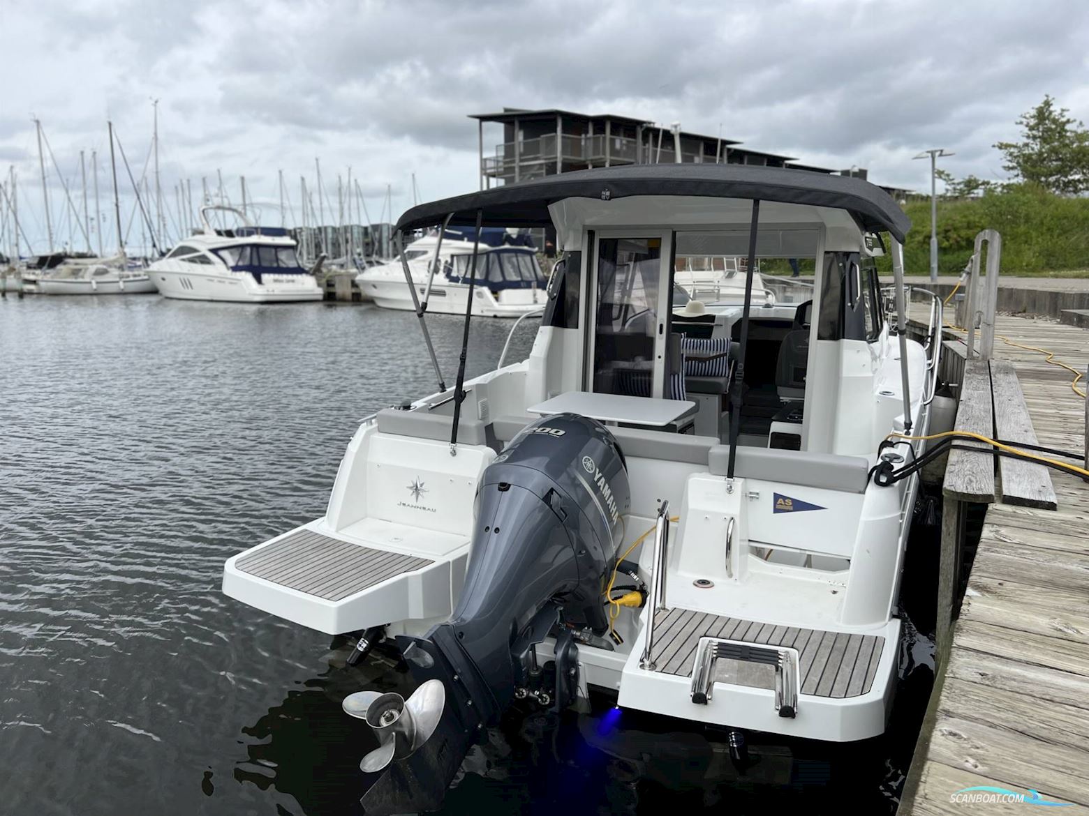 Jeanneau Merry Fisher 795 - 200 HK Yamaha/Udstyr